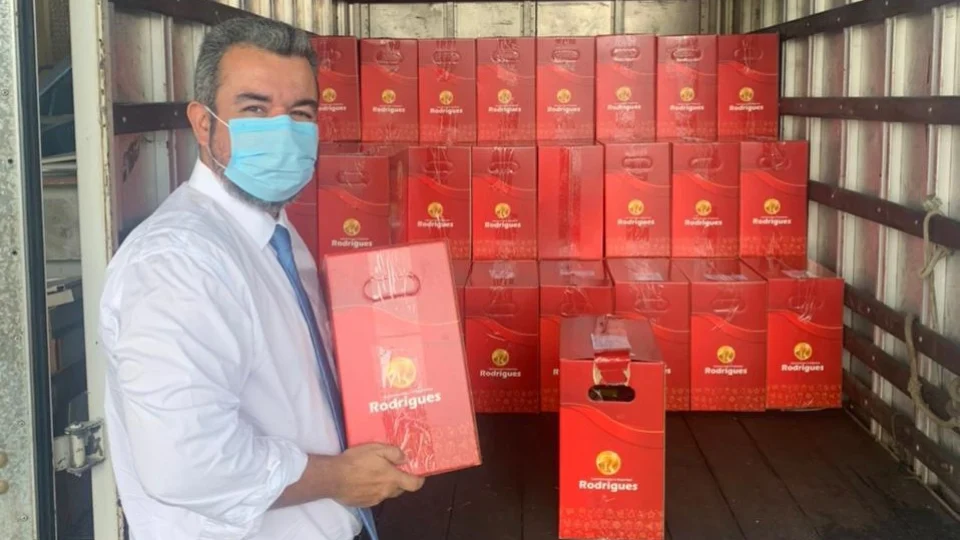 Peixoto recebe cestas básicas e repassa para famílias carentes e projeto ‘Respira Amazonas’