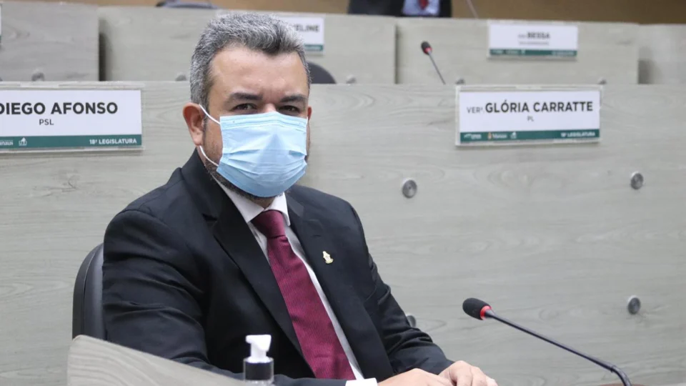 PLs do vereador Peixoto relacionados à área da Saúde são deliberados na CMM