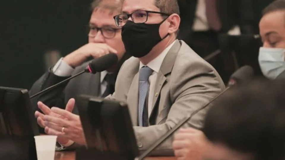 Vice-presidente da Câmara, Marcelo Ramos, afirma que votação sobre prisão de Daniel Silveira será aberta