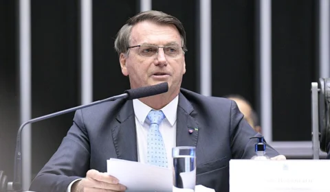 Bolsonaro diz que governo está pronto para a vacinação contra a covid-19