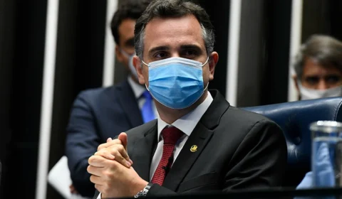 Presidente do Senado defende prorrogação de auxílio emergencial de R$ 600