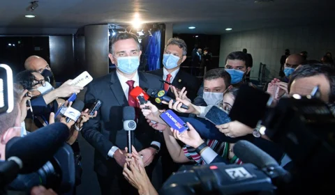 Rodrigo Pacheco pretende definir pauta econômica com Arthur Lira e Bolsonaro