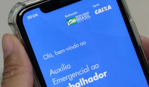 Câmara aprova em 2º turno texto-base da PEC que viabiliza retomada do auxílio emergencial