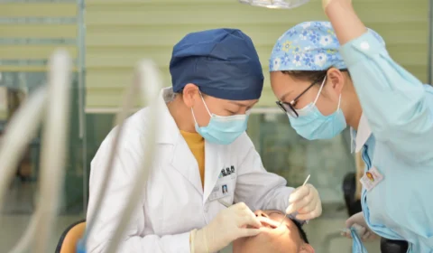 Vereador pede ao CRO-AM que isente dentistas da anuidade durante a pandemia