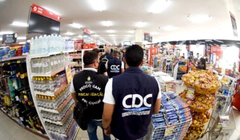 Comissão do Consumidor da Aleam constata variação de 44,3% no valor da cesta básica em Manaus