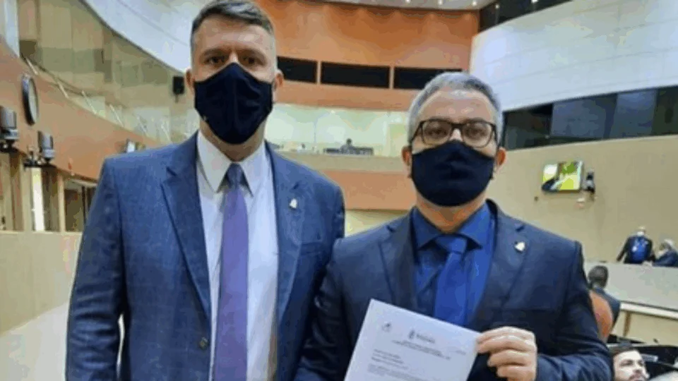 Vereador Lissandro Breval comemora a aprovação do ‘Auxílio Empreendedor’ de R$ 300 na CMM