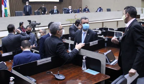 Câmara analisa projeto que suspende feriados e pontos facultativos em Manaus