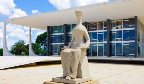 Senado apresenta projeto que limita poder de ministros do STF e STJ em decisões monocráticas