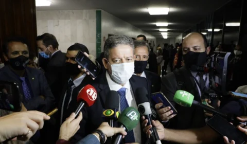 Câmara dos deputados define presidências das comissões nesta terça-feira (9)