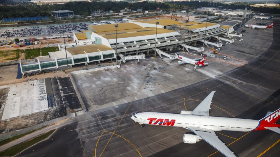 Presidente do STF determina reinclusão do aeroporto de Manaus no leilão de concessões da Anac