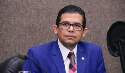 Deputado quer que “líderes religiosos cristãos” entrem na etapa prioritária da vacinação contra Covid-19