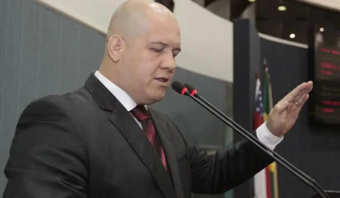 Ex-secretário da gestão Arthur Neto é condenado em R$ 2,5 milhões pelo TCE