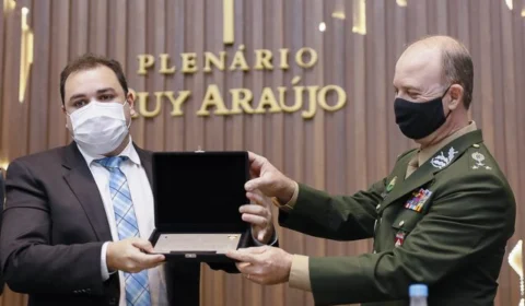 General Mansur é o mais novo Cidadão do Amazonas