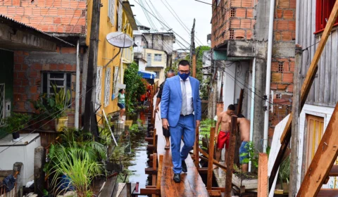 Vereador solicita Auxílio Enchente de R$ 300 para famílias manauaras