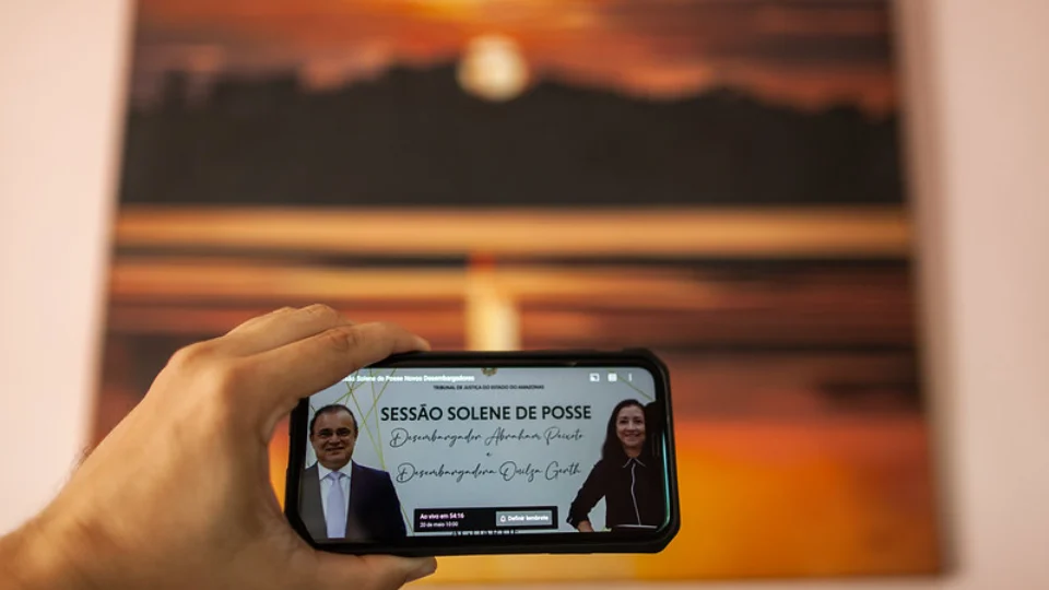 Emoção marca os discursos dos novos desembargadores do TJAM