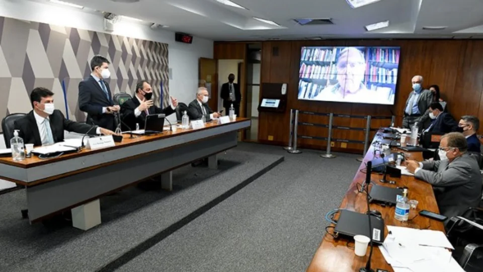 ‘Dar a chance de a pessoa lutar pela vida é dever do Estado’, afirma Mandetta