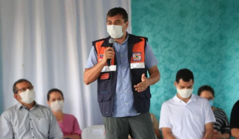 Wilson Lima entrega 3 toneladas de alimentos na Zona Sul de Manaus