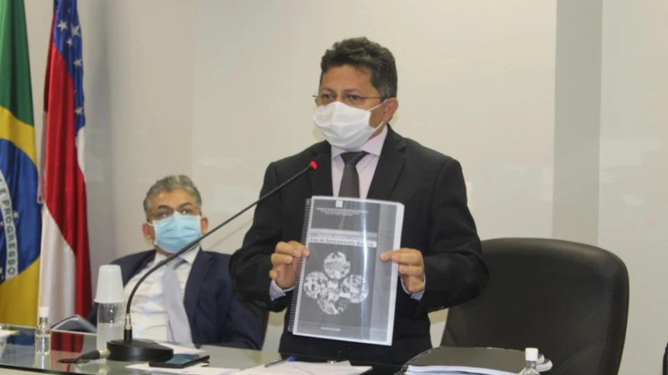 Sinésio cobra plano para dragagem de igarapés em Manaus