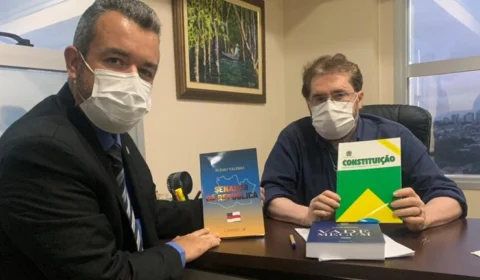 Vereador Peixoto visita senador Plínio Valério em busca de novas parcerias para o município