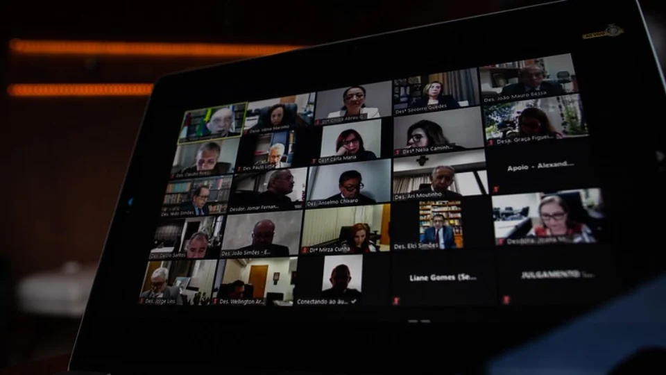 TJAM julga inconstitucional lei de Iranduba que isenta diplomas de revalidação