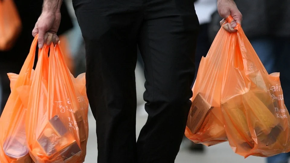 Câmara Municipal de Manaus aprova lei que proíbe distribuição de sacolas plásticas no comércio