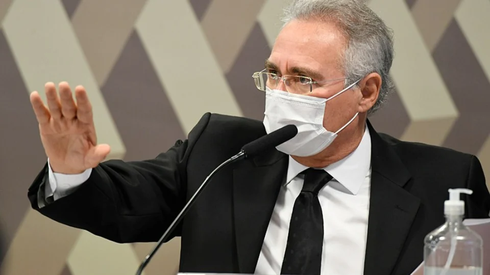 Renan Calheiros torna-se réu em processo movido por Arthur Lira