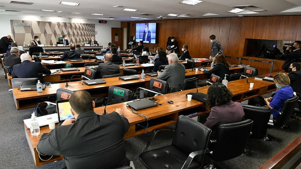 Senadores avaliam semana da CPI da Covid como positiva