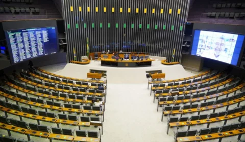 Câmara pode votar na quarta projeto que define crimes contra o Estado Democrático de Direito