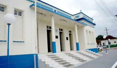 Repórter é agredido e ameaçado de morte por motorista de prefeito 