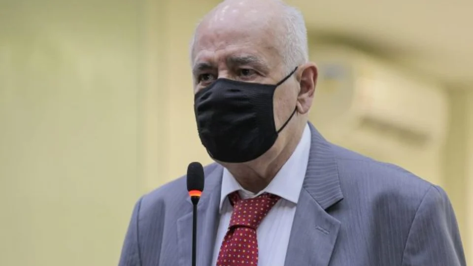 ‘O sucesso do mutirão de vacinação em Manaus é uma resposta aos negacionistas’, diz Serafim