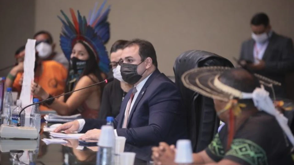 Lideranças indígenas pedem apoio à Aleam contra projeto sobre demarcação de terras