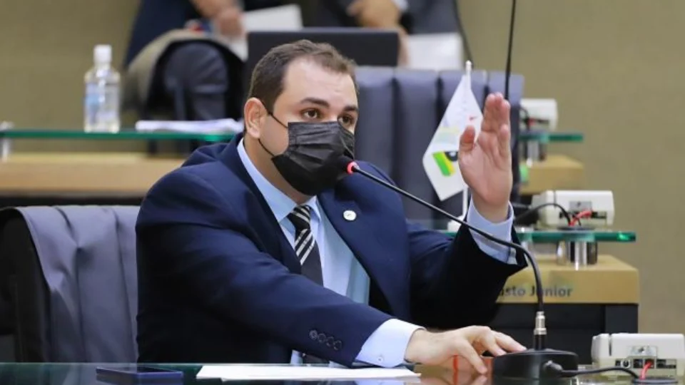 Roberto Cidade cobra Amazonas Energia para cumprir Lei que proíbe corte de energia na pandemia