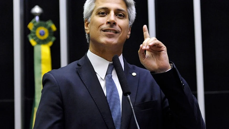 Oposição diz que denúncia sobre Covaxin é grave e volta a pedir impeachment