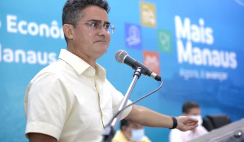 ‘Pra bandido não se pode dar moleza’, diz prefeito de Manaus ao defender armas e até chicote para uso por guardas 