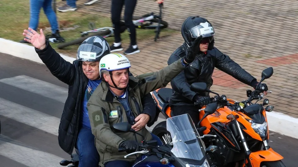 Bolsonaro participa de ato com motociclistas em Chapecó