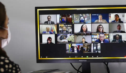 Três novos juízes substitutos de carreira tomam posse no TJAM