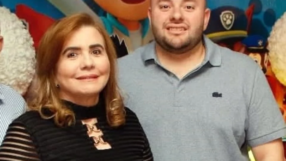 Votação sobre a quebra de sigilo de Fausto Jr. e conselheira do TCE-AM é retirada de pauta