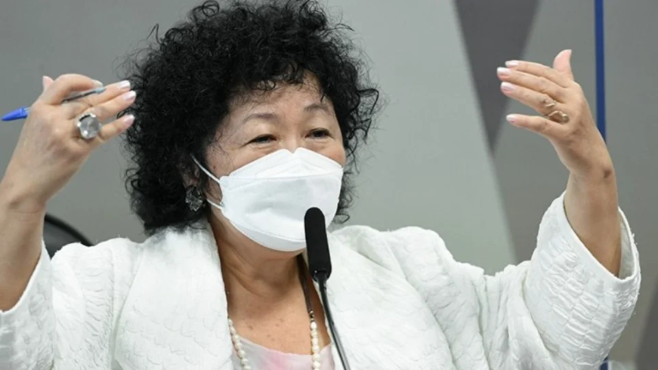 Médica defende cloroquina em CPI e senadores, insatisfeitos, pedem acareação