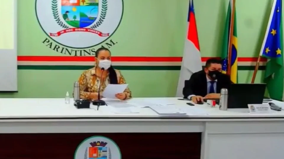 Por 7 votos a 3, Câmara de Parintins barra investigação de dispensas de licitação de R$ 20 milhões pela prefeitura