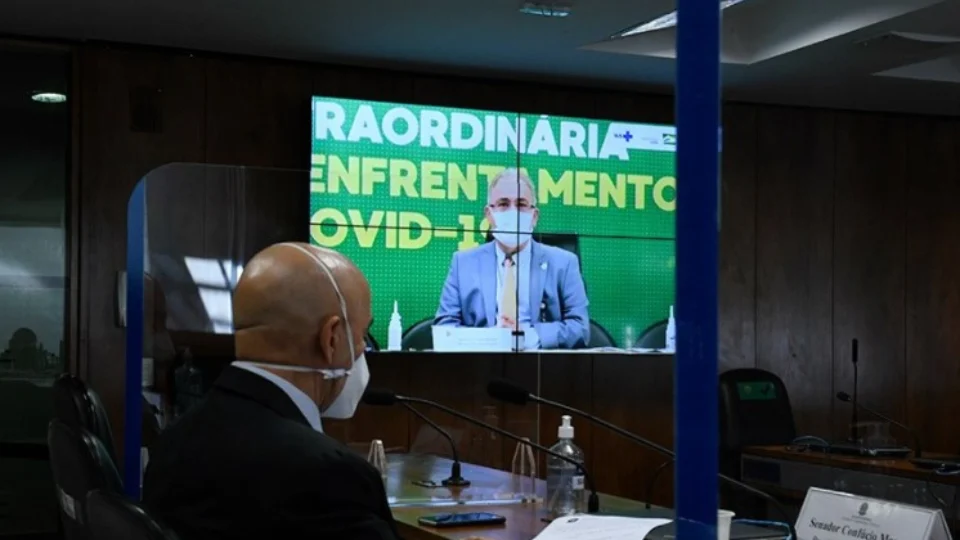 Senadores cobram do ministro da Saúde cronograma detalhado de vacinação