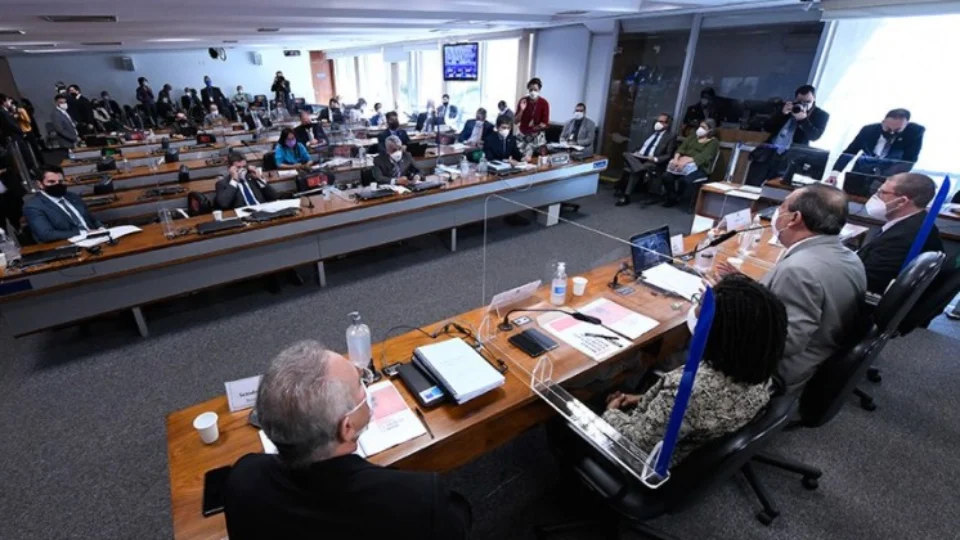 Suspeitas sobre a compra da Covaxin dominam debate da CPI da Pandemia