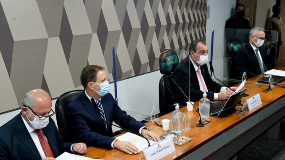 Depois de negar ‘gabinete paralelo’, Wizard se recusa a responder a senadores