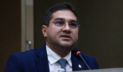 Vereador Jander Lobato faz homenagem aos profissionais e voluntários da campanha de vacinação