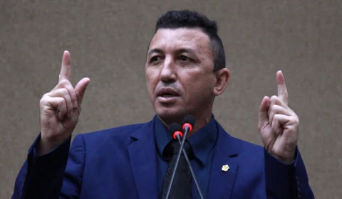 Vereador Sassá comemora cobrança de passaporte de vacina durante eventos de final de ano