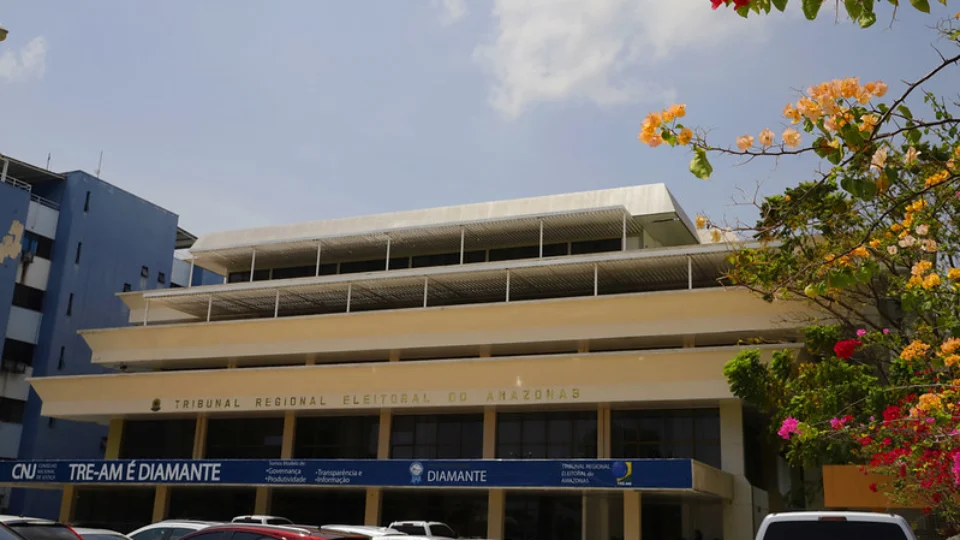 Edital abre vaga para membro substituto no TRE/AM, na classe de desembargador