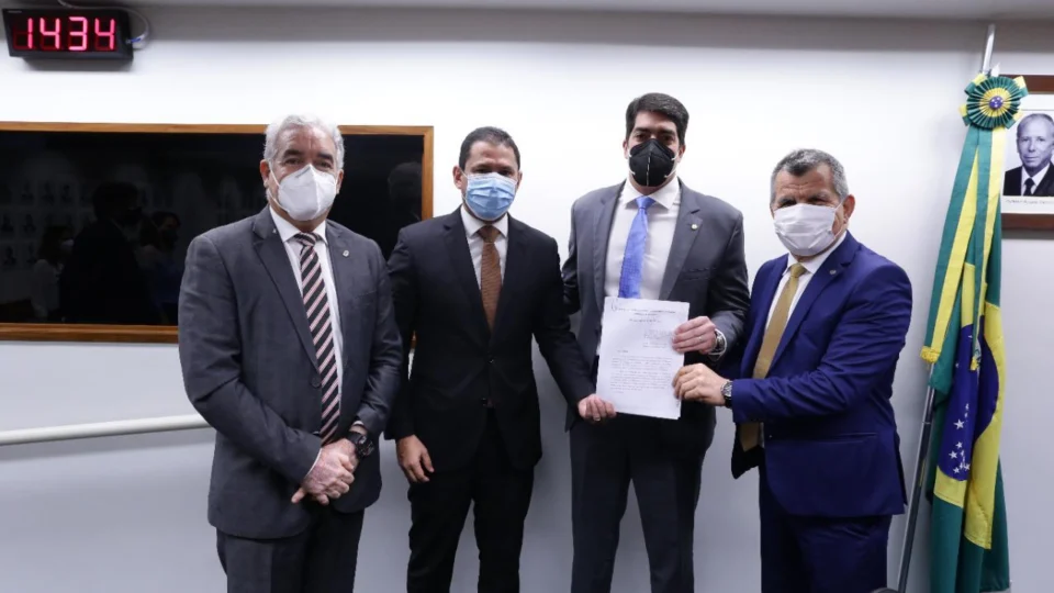 PL de Marcelo Ramos que regulamenta mercado de carbono é aprovado na Comissão de Indústria e Comércio da Câmara