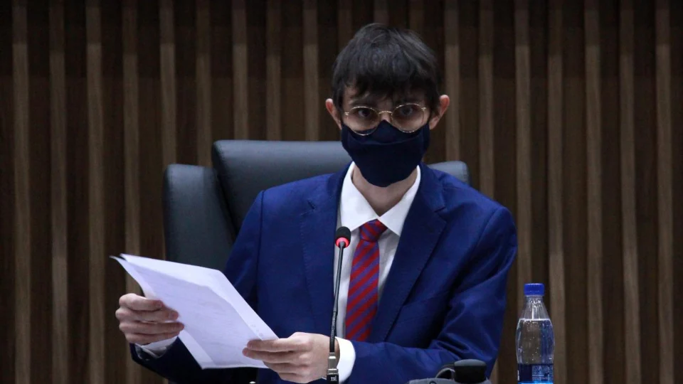 Amom já economizou R$ 108 mil aos cofres públicos ao não usar o ‘Cotão’