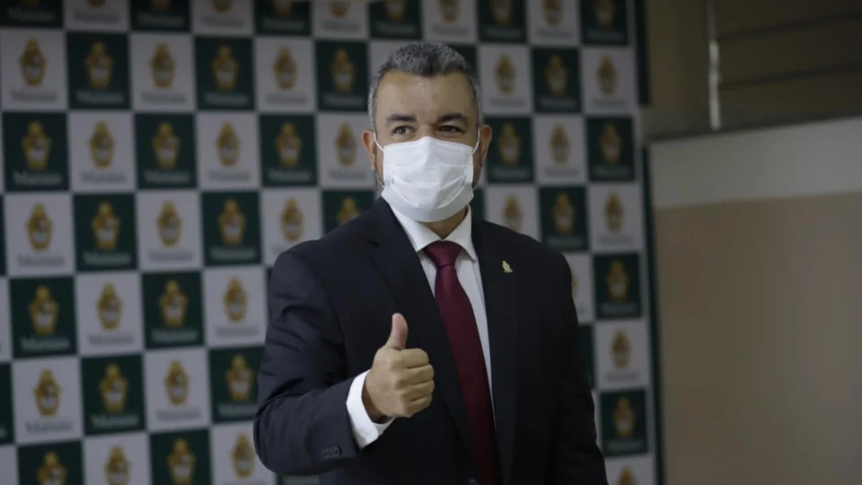 Wilson Lima atende pedido do vereador Peixoto e libera abertura de cinemas