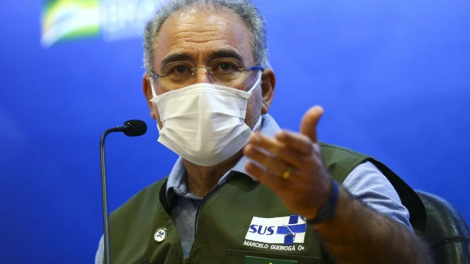 Queiroga convoca brasileiros a tomar segunda dose da vacina