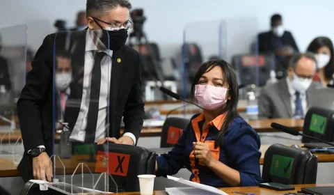 Senadores dizem que MP da privatização da Eletrobras é ‘tratoraço’ e permite contratação de ‘energia suja’